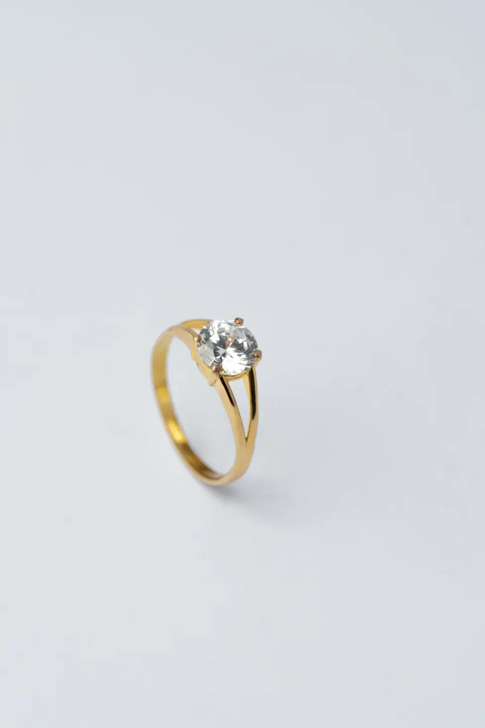 21K Elegant Stone Gold Ring for Women