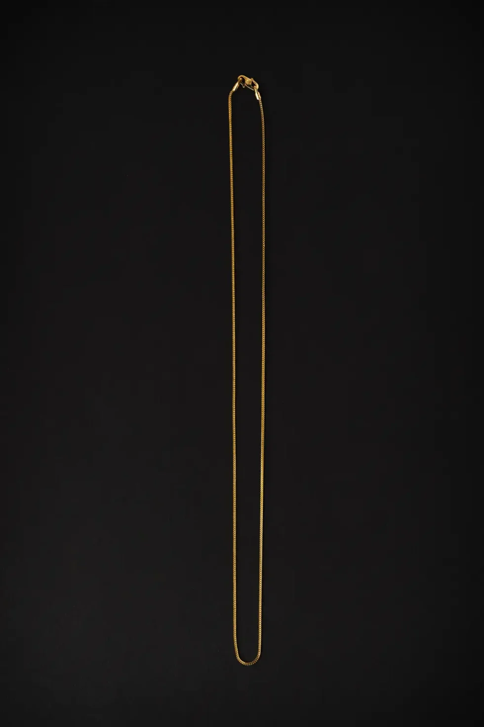 Lightweight Gold Chain Side View