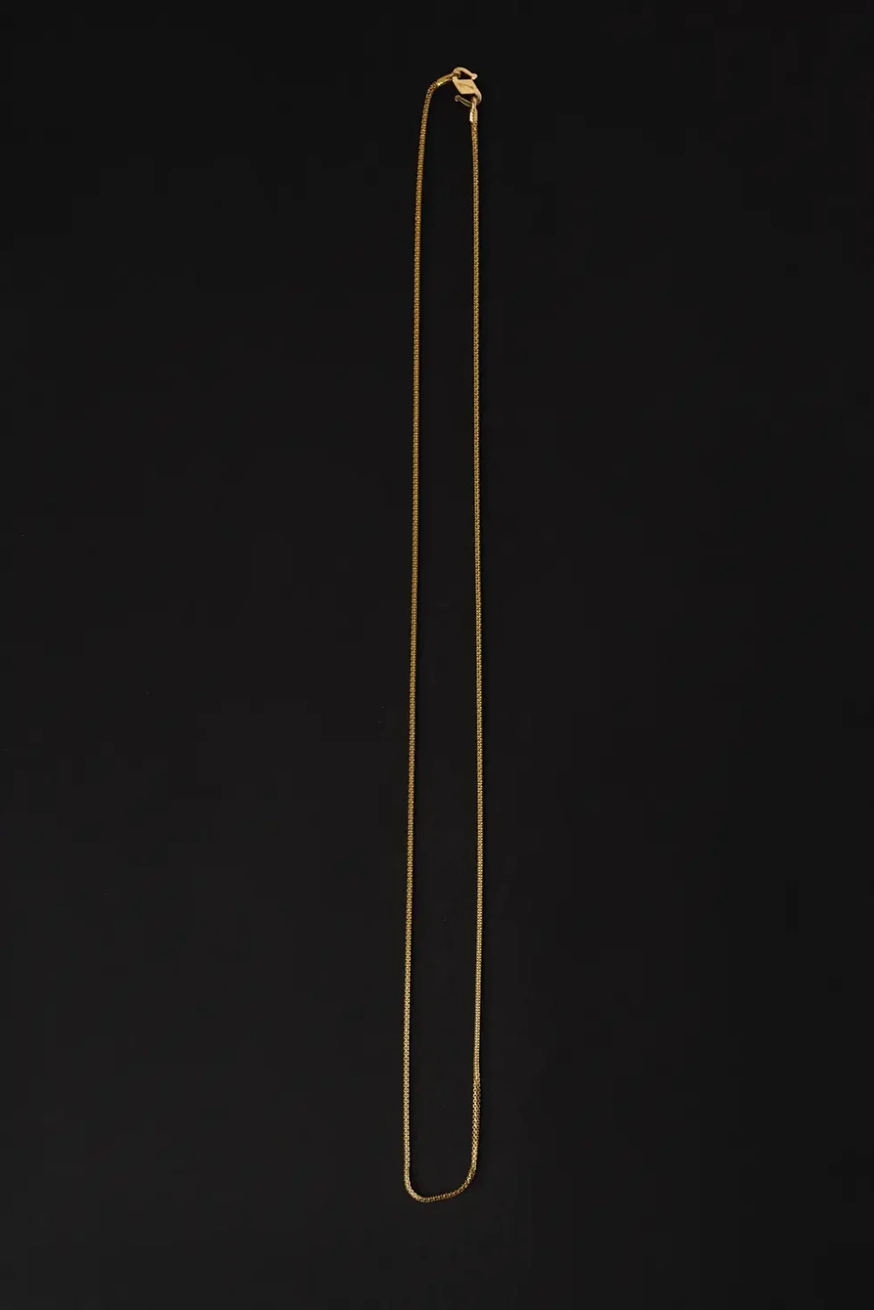 21K Gold Chain Side View