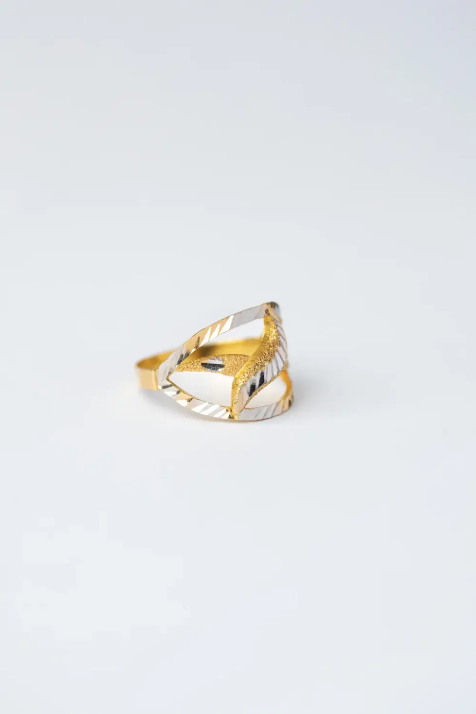 21K Heritage Traditional Gold Ring for Women