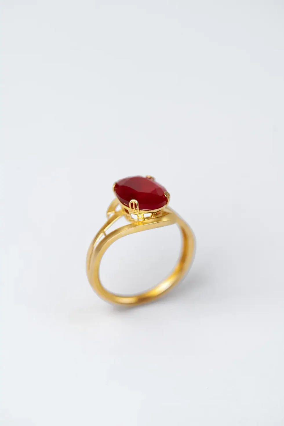 21K Radiant Ruby Gold Ring for Women