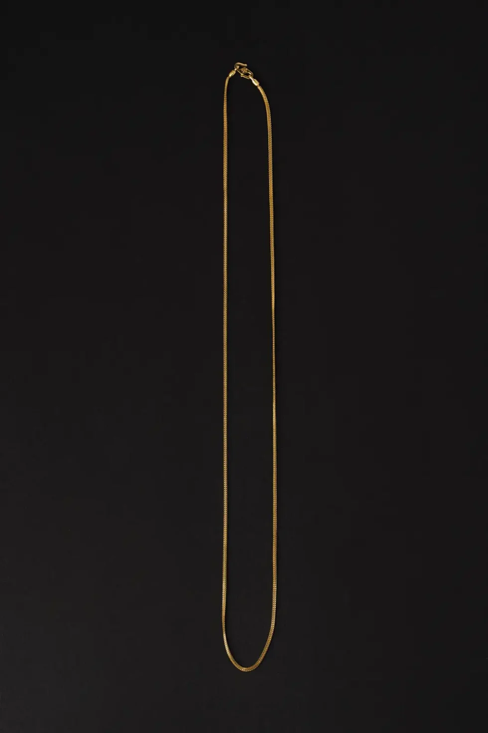 21K Gold Chain Side View