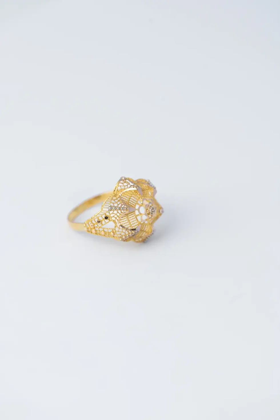 Classic Dubai Gold Ring Design