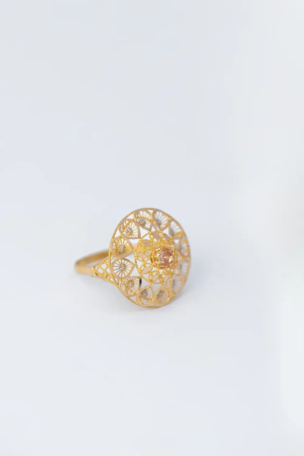 Modern Dubai Style Gold Ring Design