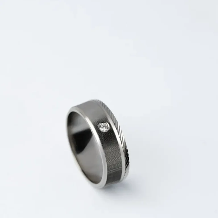 Classic Platinum Diamond Band Ring