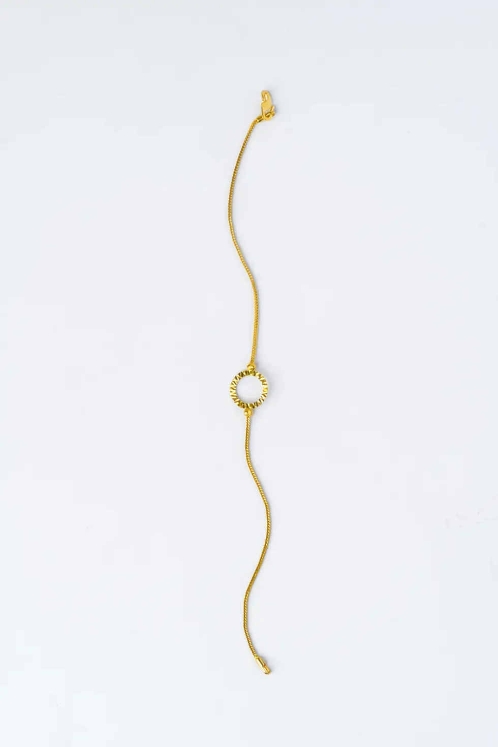 21K Gold Bracelet Side View